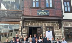Ankara'da Medya Zirvesi: Gazeteciler Sansür ve Dezenformasyona Karşı Buluştu