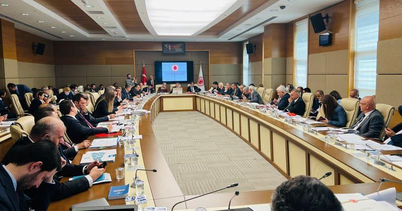 BASIN KANUNU, TBMM ADALET KOMİSYONUNDA KISMİ DEĞİŞİKLİKLERLE KABUL EDİLDİ…